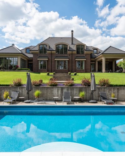 pexels-max-vakhtbovych-8143671